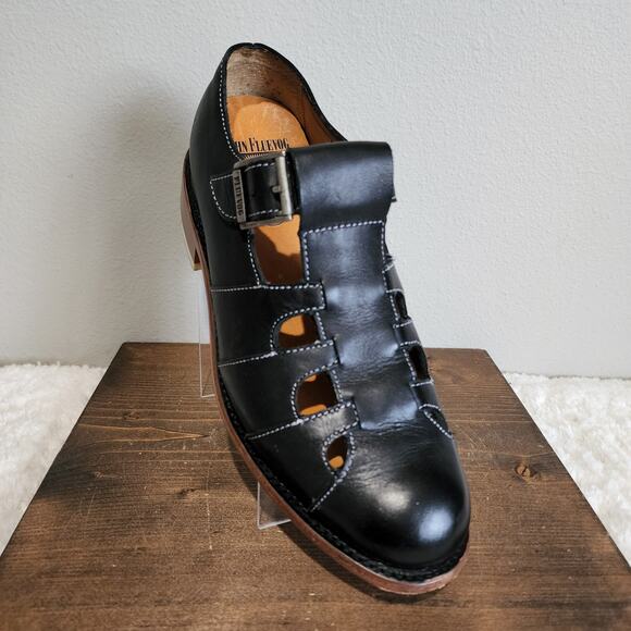 John Fluevog Shoes - John Fluevog Philippa Fisherman Sandal Black Leather Right Shoe ONLY Amputee 10